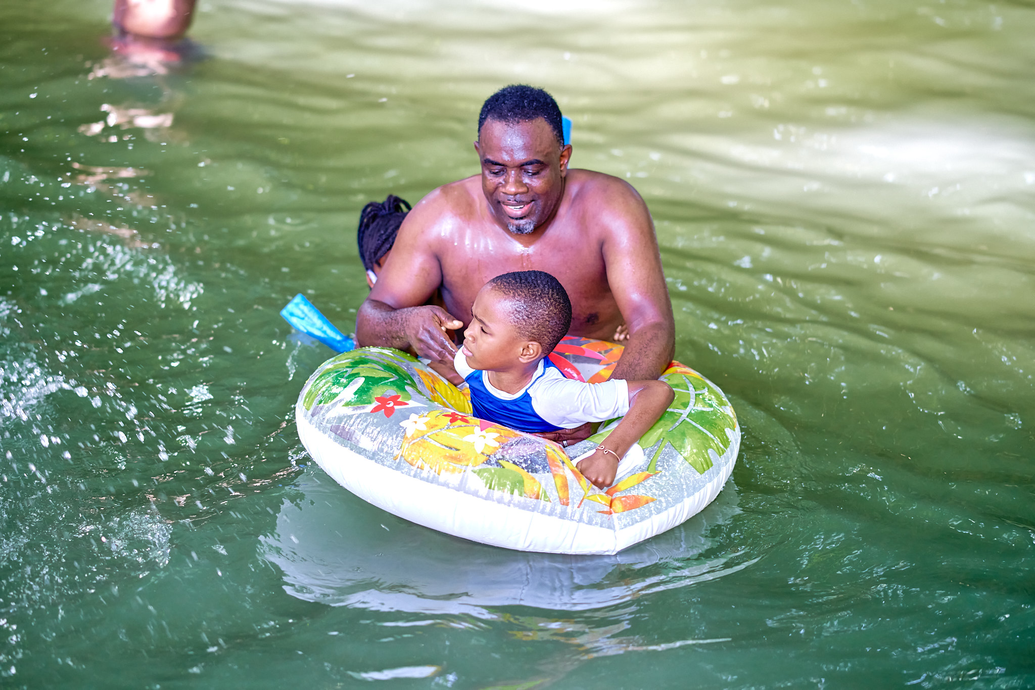 mika river party 123